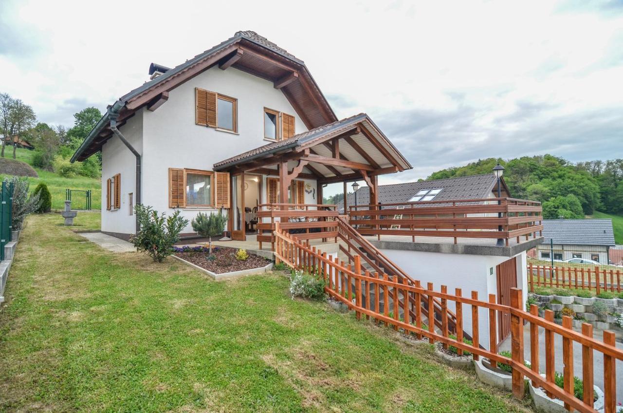 Flower House * Podčetrtek